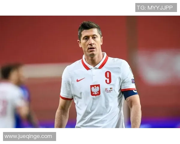 足球十大破产球星揭秘：昔日巨星如何走向财富破产的深渊