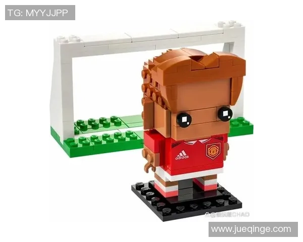 足球球星摆件官方正版收藏品展示 精致工艺与限量设计完美结合